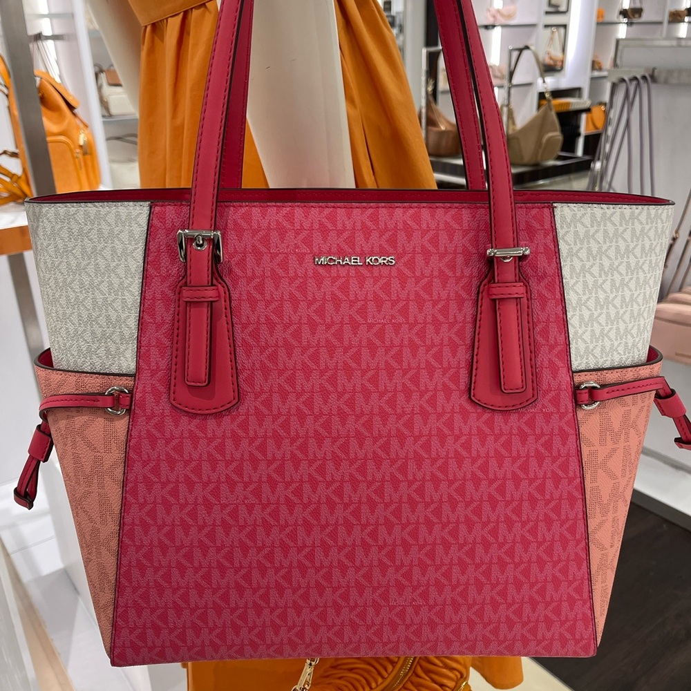 MICHAEL KORS Voyager Lg Color-Block Logo Top Zip EW Shoulder Tote
Hibiscus
NWT - Picture 15 of 16